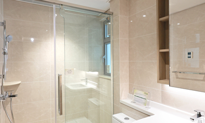 The bathrooms of “Hemma Fab” come with fitting-out and sanitary ware. (Disclaimer 9,20,21)